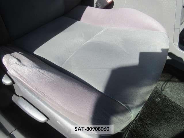 Toyota PRIUS ALPHA 2012-04 208991-13