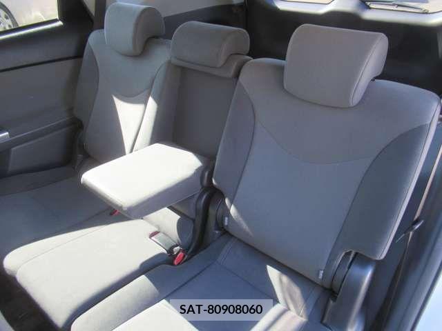 Toyota PRIUS ALPHA 2012-04 208991-17