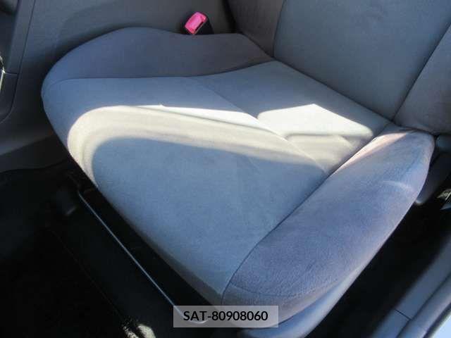 Toyota PRIUS ALPHA 2012-04 208991-16