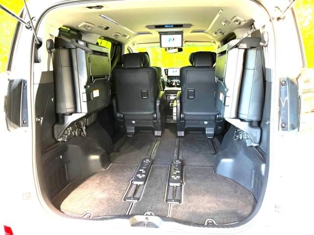 Toyota VELLFIRE 2019-09 1048-11