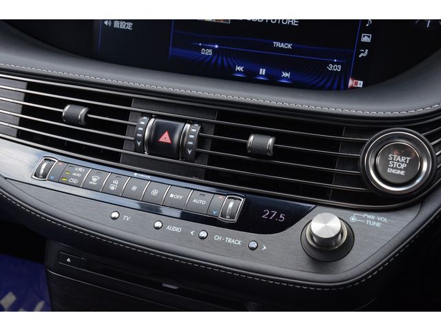 Lexus LS 2018-09 523-11