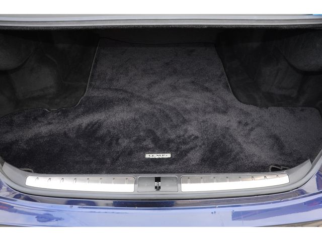 Lexus LS 2018-09 523-17