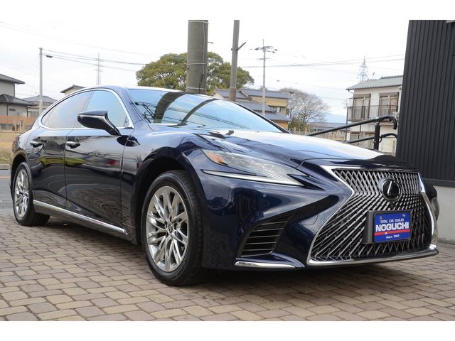 Lexus LS 2018-09 523-2