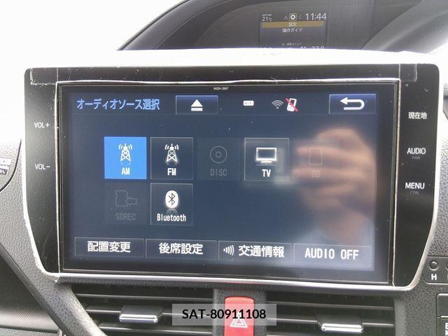 Toyota NOAH 2018-04 321610-5