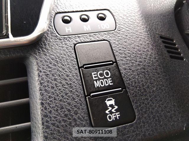Toyota NOAH 2018-04 321610-10