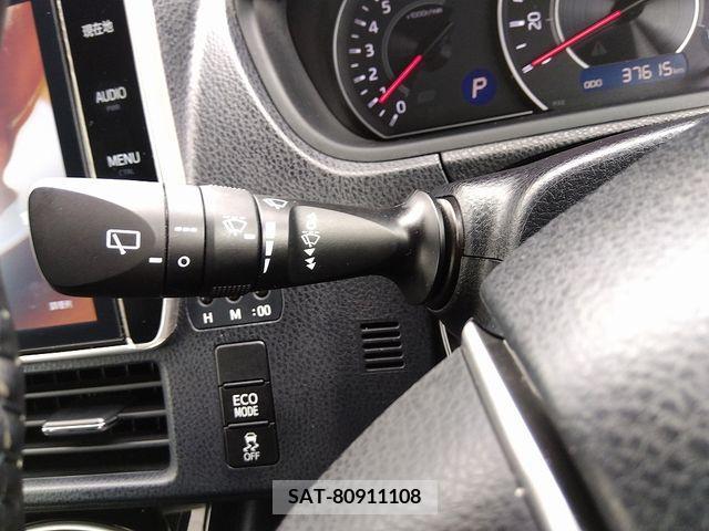 Toyota NOAH 2018-04 321610-23