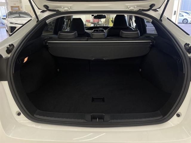 Toyota PRIUS 2016-08 9574-23