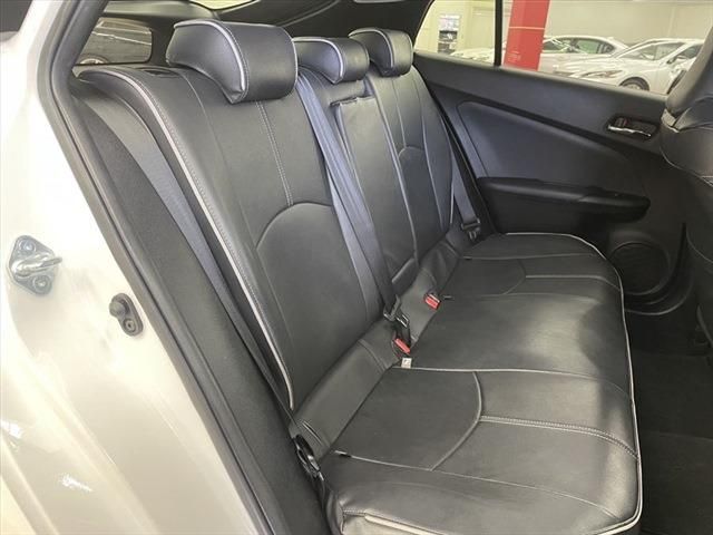 Toyota PRIUS 2016-08 9574-20