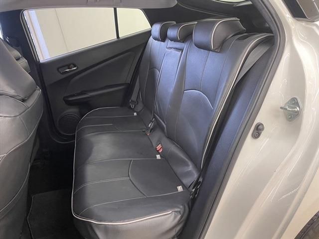 Toyota PRIUS 2016-08 9574-22