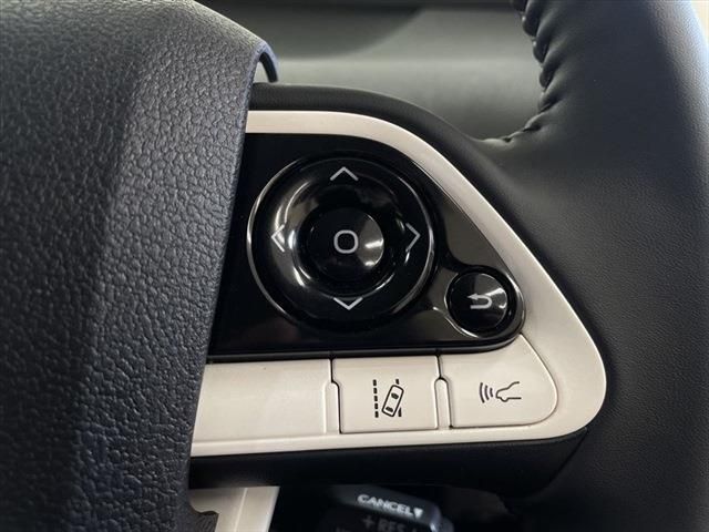 Toyota PRIUS 2016-08 9574-28