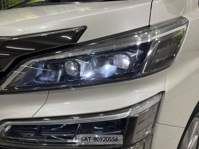 Toyota VELLFIRE 2019-03 375779-14