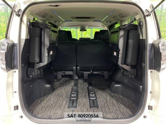 Toyota VELLFIRE 2019-03 375779-12
