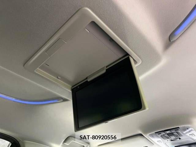 Toyota VELLFIRE 2019-03 375779-2