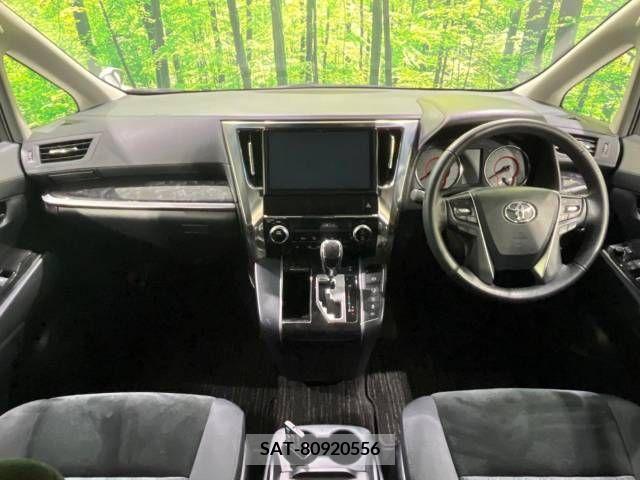 Toyota VELLFIRE 2019-03 375779-1