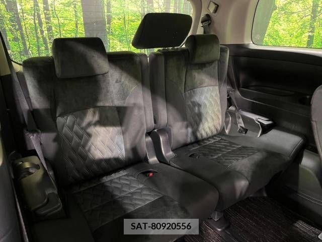 Toyota VELLFIRE 2019-03 375779-10