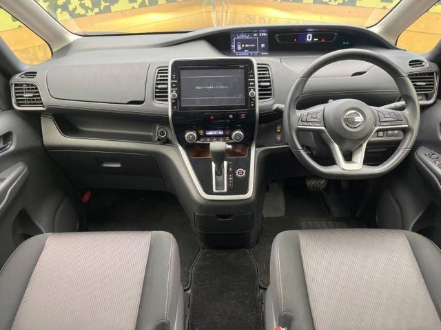 Nissan SERENA 2018-01 191347-1