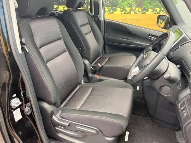 Nissan SERENA 2018-01 191347-8