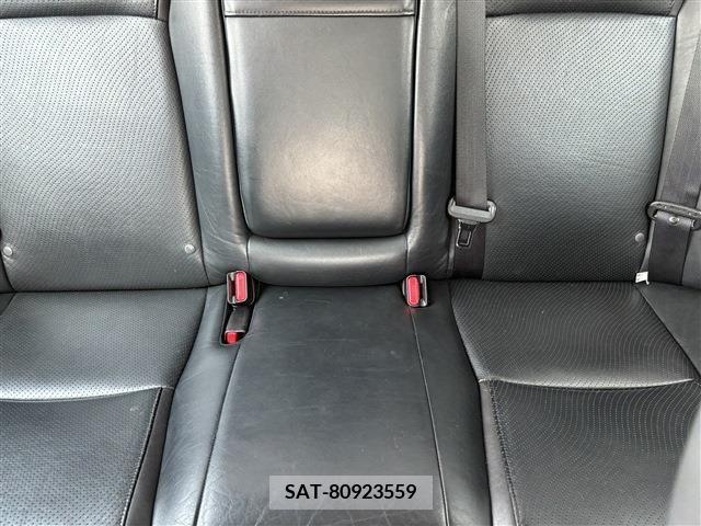 Lexus HS 2012-04 245796-15