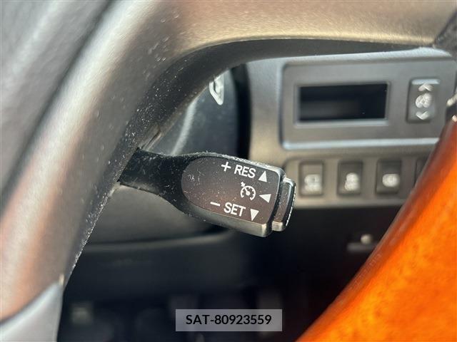 Lexus HS 2012-04 245796-12