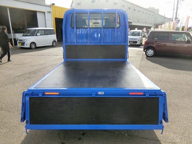 Isuzu ELF TRUCK 2013-08 9048-11