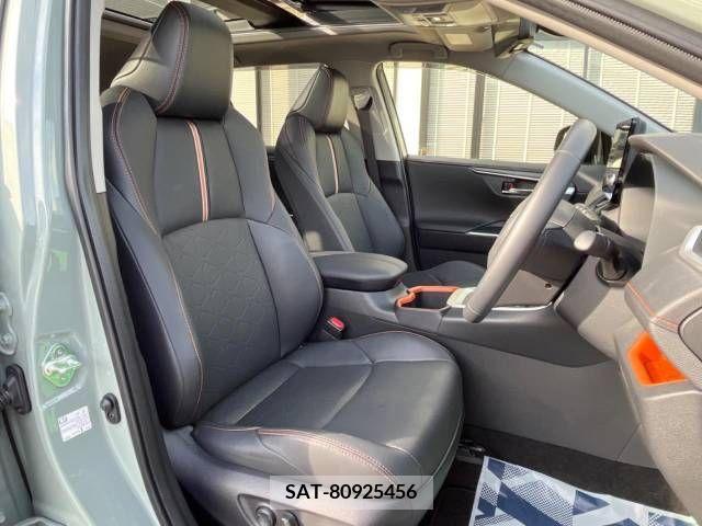 Toyota RAV4 2023-02 379464-9