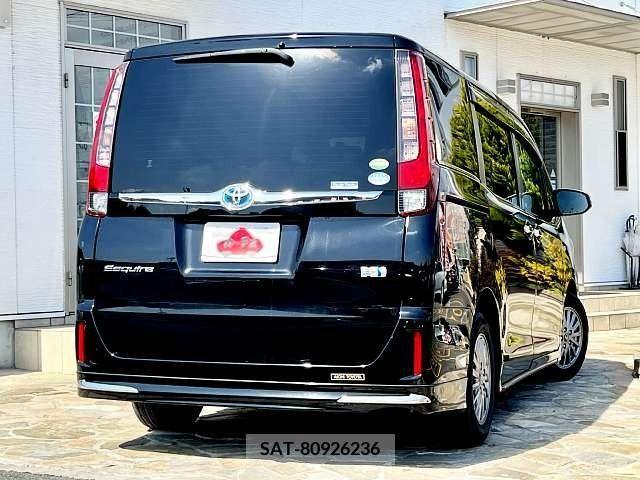 Toyota ESQUIRE 2015-04 216528-2