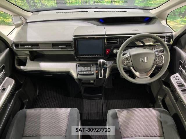 Honda STEP WGN 2017-07 222687-1