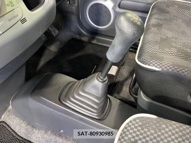 Suzuki HUSTLER 2017-04 273938-3