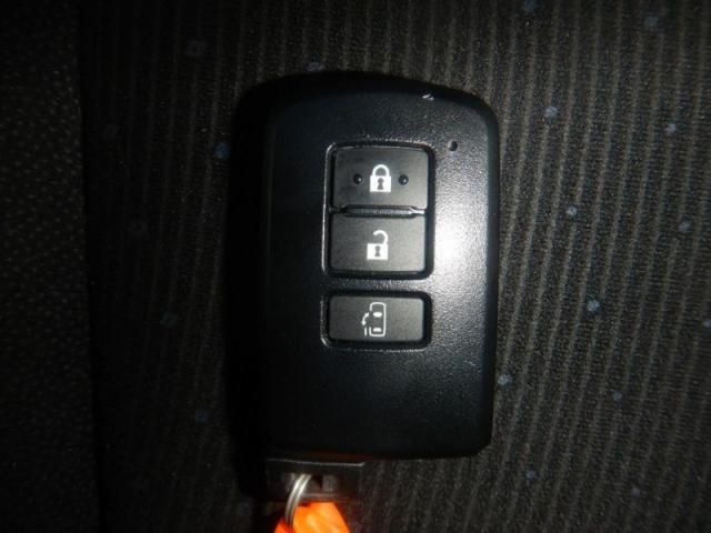 Toyota NOAH 2015-10 188747-12