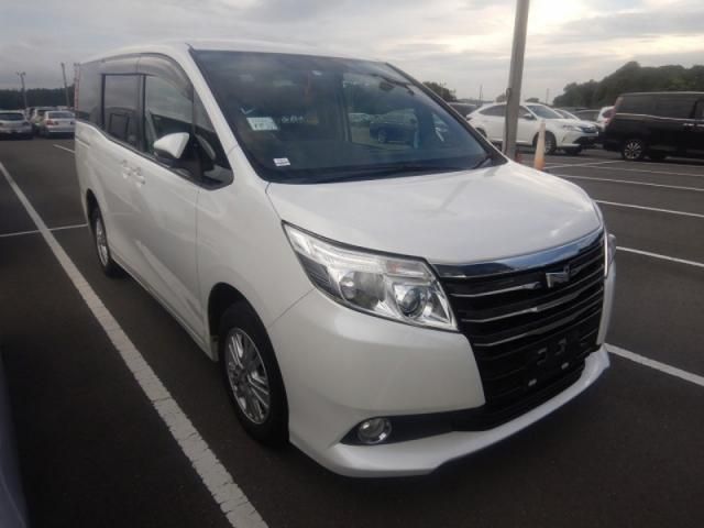 Toyota NOAH 2015-10 188747-1
