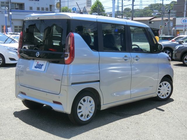 Nissan ROOX 2022-05 8443-2