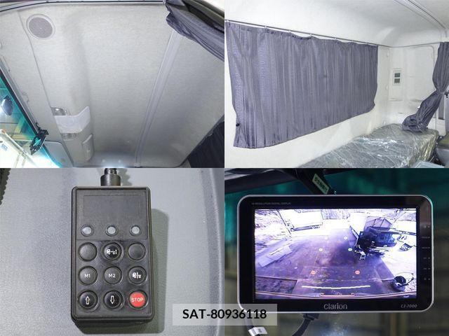 Mitsubishi FIGHTER 2014-07 390795-15