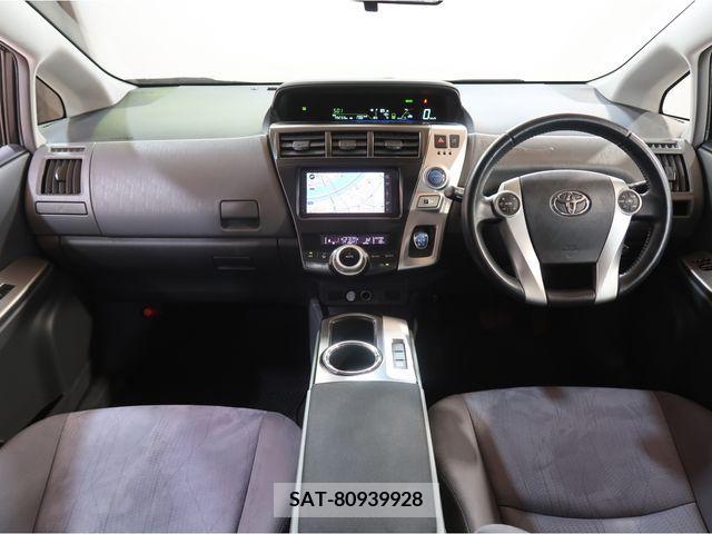 Toyota PRIUS ALPHA 2011-11 227809-1