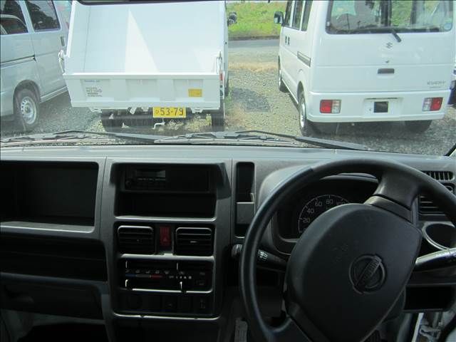 Nissan CLIPPER VAN 2017-02 3177-9