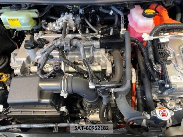 Toyota AQUA 2014-12 255224-18