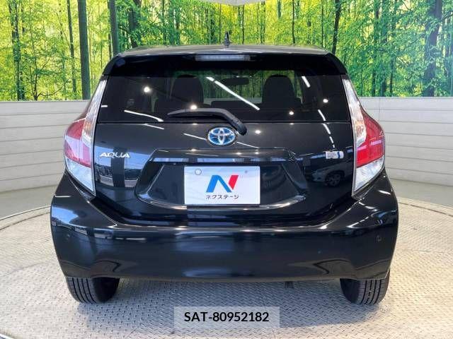 Toyota AQUA 2014-12 255224-15