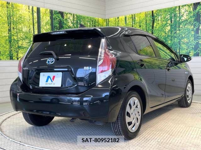 Toyota AQUA 2014-12 255224-17