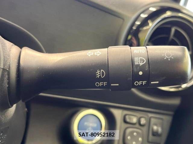 Toyota AQUA 2014-12 255224-5