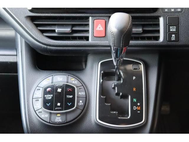 Toyota NOAH 2016-12 183413-11
