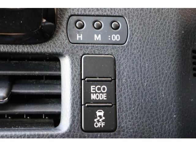 Toyota NOAH 2016-12 183413-17