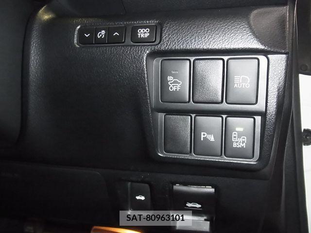 Lexus RC 2019-03 388154-23