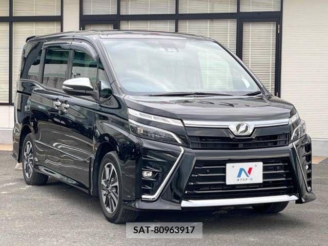 Toyota VOXY 2019-06 226671-18