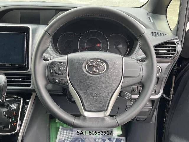 Toyota VOXY 2019-06 226671-15