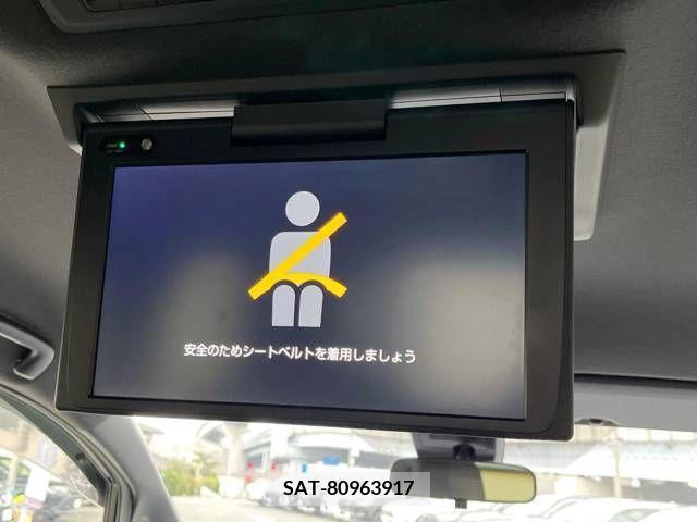 Toyota VOXY 2019-06 226671-3