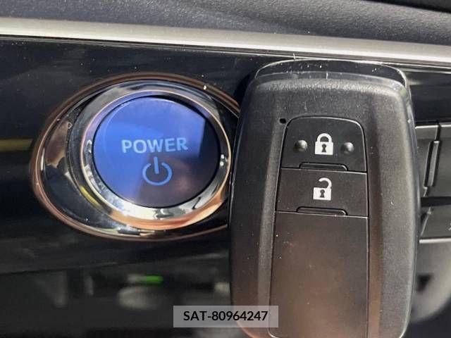 Toyota PRIUS 2019-09 331887-7