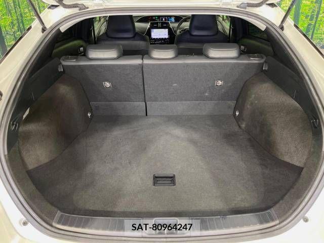Toyota PRIUS 2019-09 331887-13
