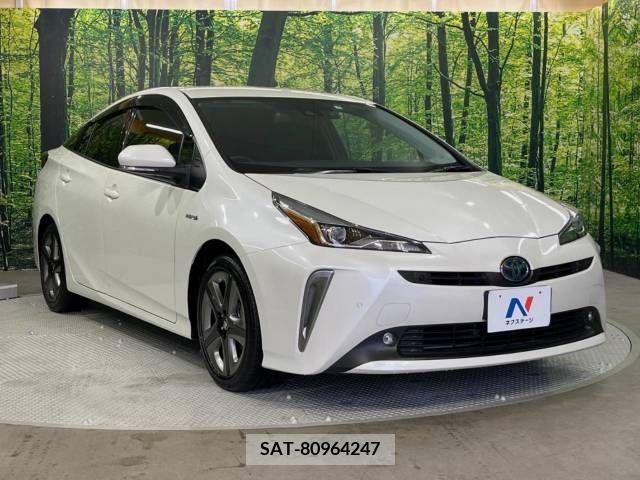 Toyota PRIUS 2019-09 331887-16