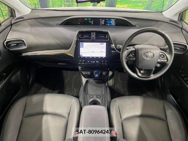 Toyota PRIUS 2019-09 331887-1