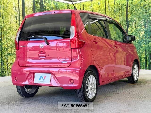 Nissan DAYZ 2016-01 390343-17