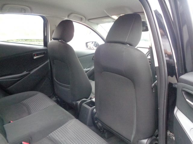 Mazda DEMIO 2017-01 23459-15